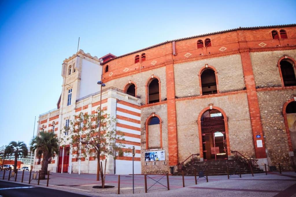 Charmante Maison T2 De Plein Pied Avec Exterieur Calme Aux Arenes Villa Beziers Luaran gambar