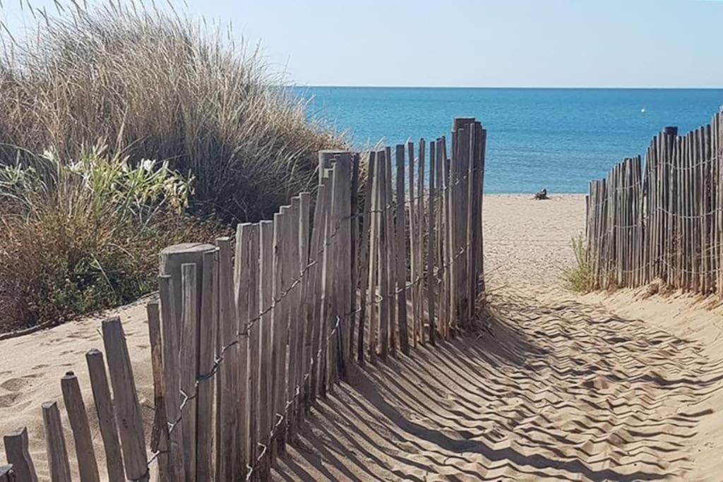 Charmante Maison T2 De Plein Pied Avec Exterieur Calme Aux Arenes Villa Beziers Luaran gambar